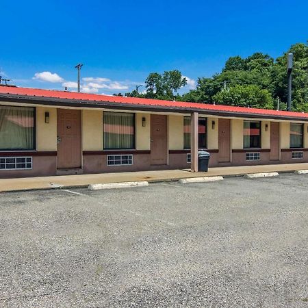 Econo Lodge Pittsburgh I-79 Exterior photo